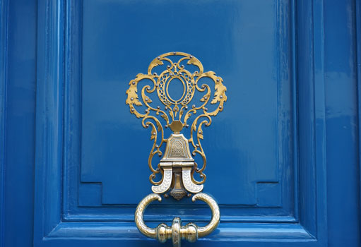 blue door with gold knob | Avantte Interior Design